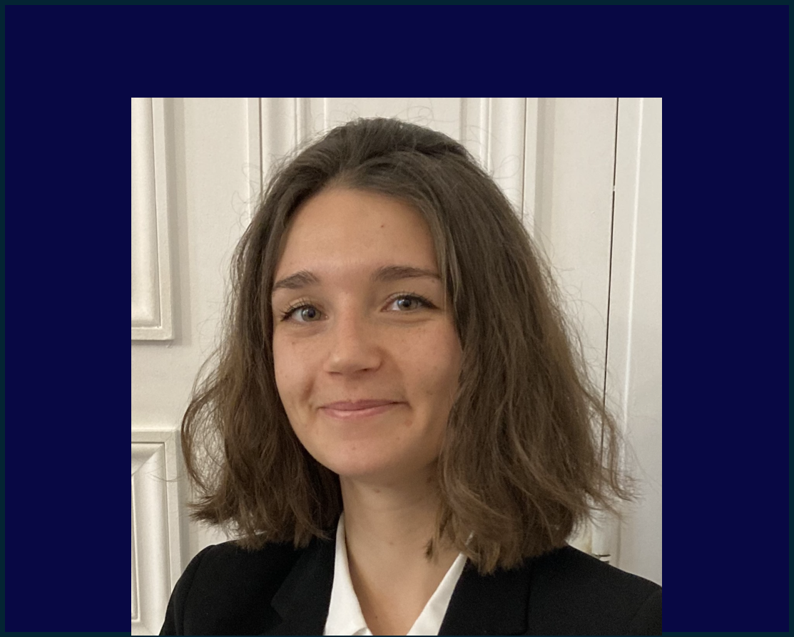 portrait-julie-consultante-senior-risques-assurances